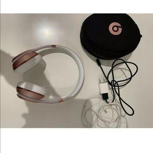 Beats by Dr.Dre wireless on-ear headphones
